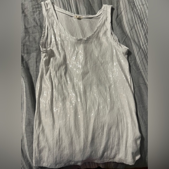 Small sequence buffalo tank top - Picture 3 of 3